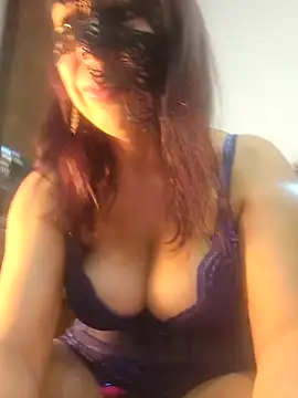 LAURAFOCOSA online show from October 11, 4:16 pm