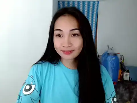 SweetLilly 18 online show from December 2, 2:31 am