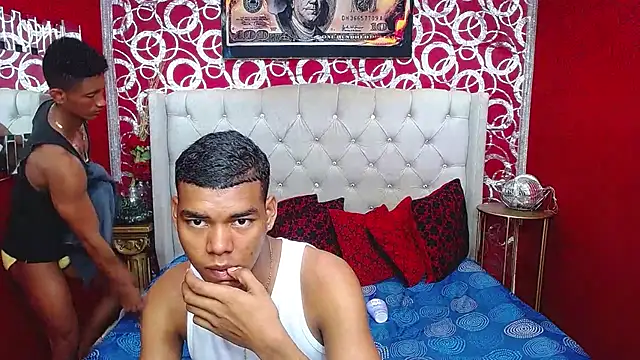 PEINBOYS online show from February 21, 7:10 pm