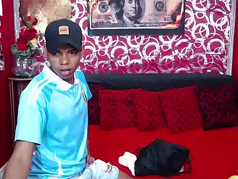 PEINBOYS online show from October 3, 7:22 pm