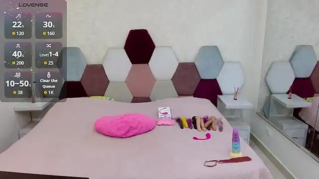 angel blue online show from October 13, 2:50 pm