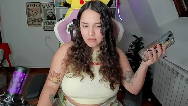 Snapshot of Sweet_sully__ chatting on January 7, 5:42 pm Sweet sully online show from January 7, 5:42 pm