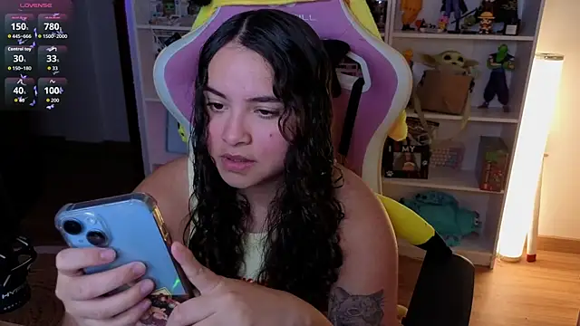 Snapshot of Sweet_sully__ chatting on November 13, 8:57 am Sweet sully online show from November 13, 8:57 am