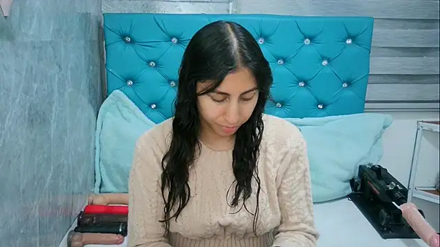 MAARYMOON online show from March 14, 11:34 am