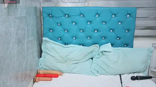 MAARYMOON online show from October 25, 10:45 am