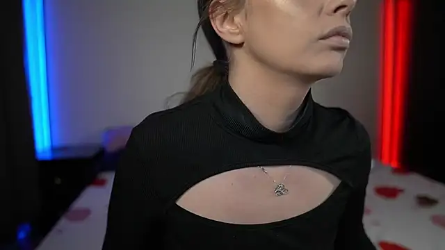 TiffanyPierce online show from February 25, 9:13 pm