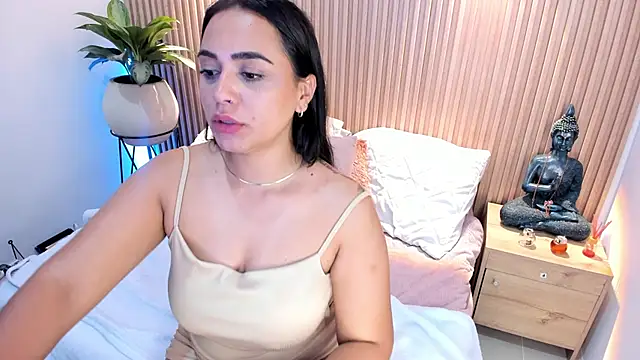 AMELIE xx online show from January 24, 5:10 am