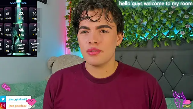 Snapshot of kamii_22 chatting on January 24, 9:49 am kamii 22 online show from January 24, 9:49 am