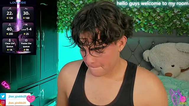 Snapshot of kamii_22 chatting on February 1, 12:58 pm kamii 22 online show from February 1, 12:58 pm