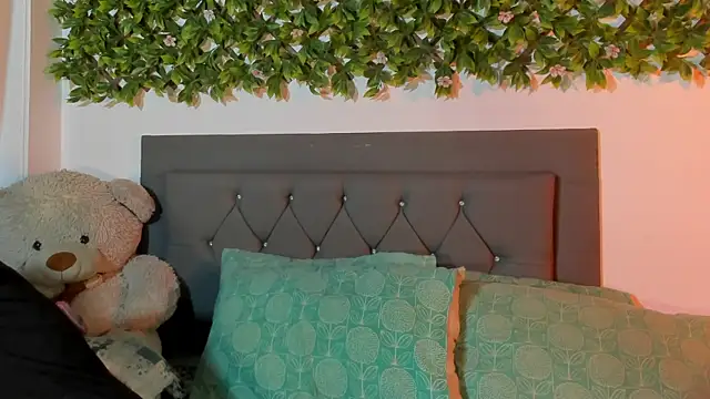 Snapshot of kamii_22 chatting on September 27, 3:06 pm kamii 22 online show from September 27, 3:06 pm