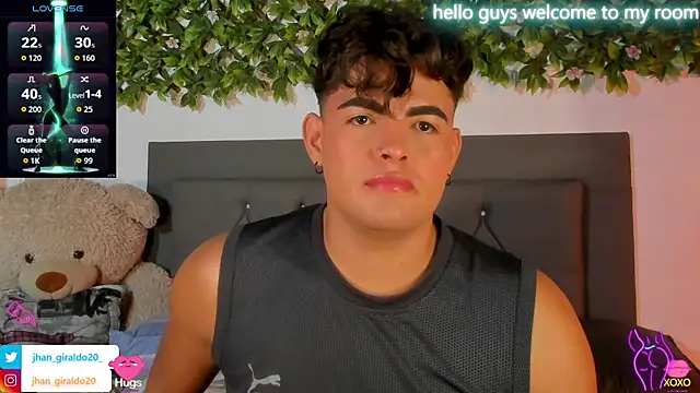 Snapshot of kamii_22 chatting on October 3, 3:09 pm kamii 22 online show from October 3, 3:09 pm