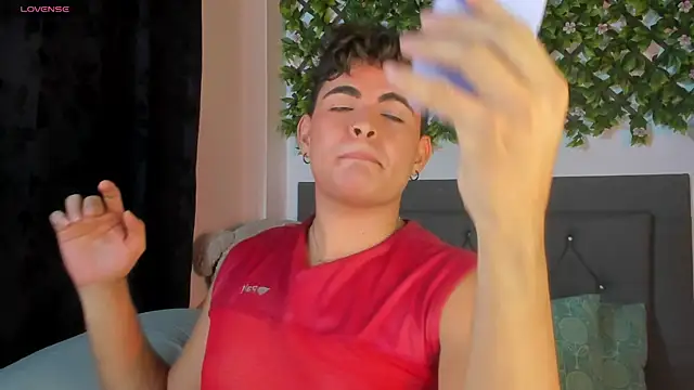 Snapshot of kamii_22 chatting on November 7, 12:21 am kamii 22 online show from November 7, 12:21 am