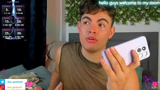 Snapshot of kamii_22 chatting on November 9, 12:31 am kamii 22 online show from November 9, 12:31 am