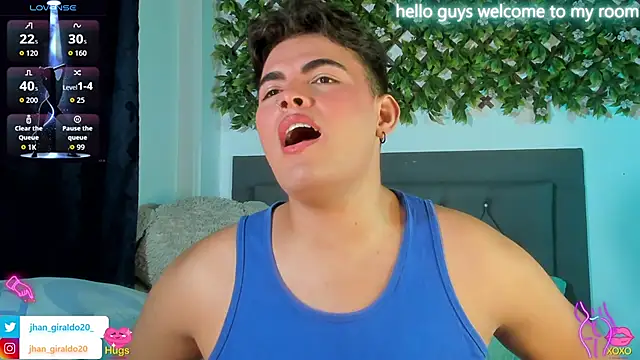 Snapshot of kamii_22 chatting on December 15, 9:08 pm kamii 22 online show from December 15, 9:08 pm