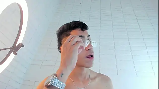 AlanNaughty online show from December 29, 7:50 am