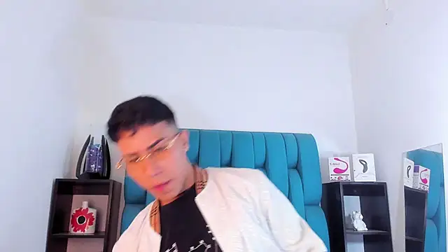 AlanNaughty online show from January 19, 4:01 am