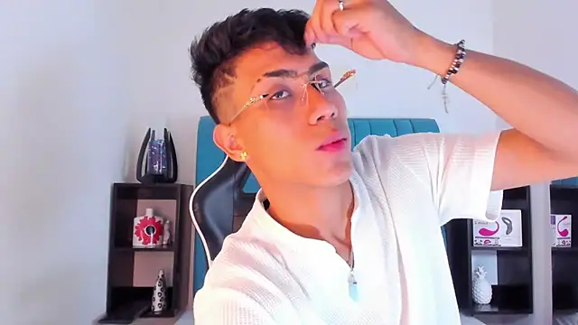 AlanNaughty online show from January 22, 8:59 pm