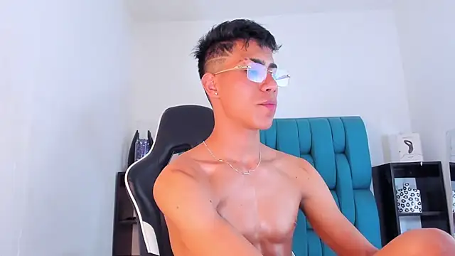 AlanNaughty online show from January 29, 11:56 pm