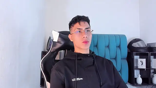 AlanNaughty online show from February 22, 9:59 pm