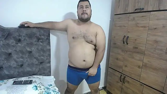 santi hothot online show from September 11, 6:52 pm