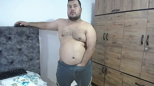 santi hothot online show from September 13, 7:02 pm