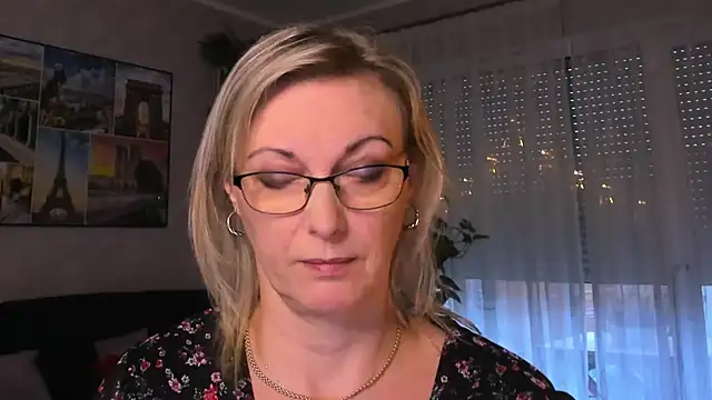 vanessa chat online show from January 2, 2:24 pm