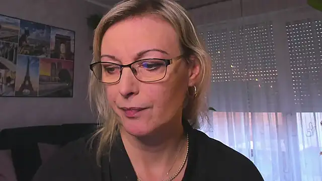 vanessa chat online show from January 8, 2:25 pm