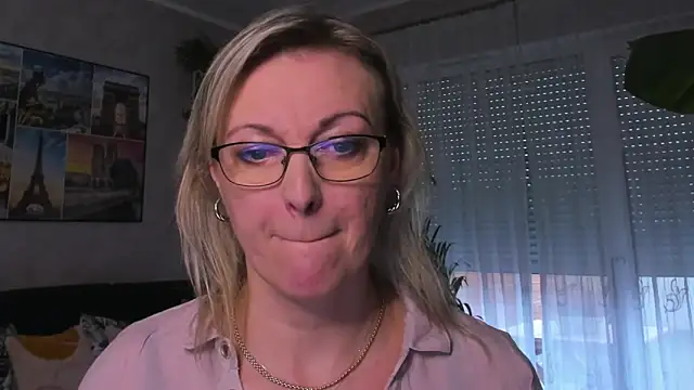 vanessa chat online show from February 5, 2:37 pm