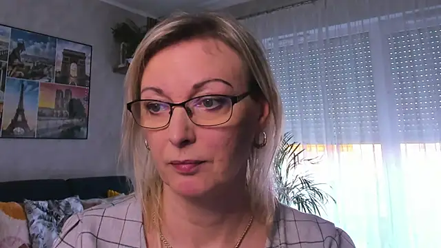 vanessa chat online show from February 9, 2:29 pm