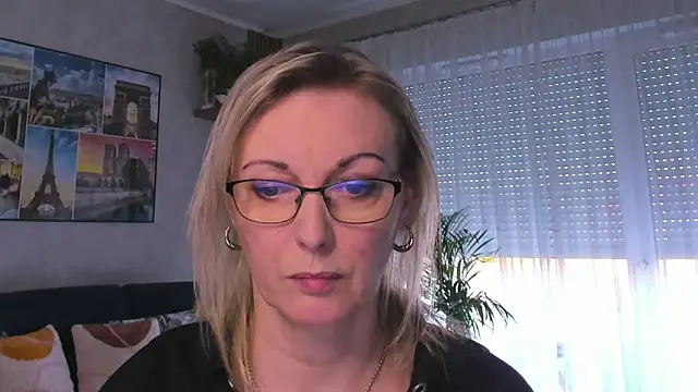 vanessa chat online show from February 10, 2:26 pm