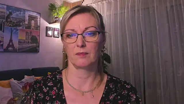 vanessa chat online show from February 19, 8:52 pm