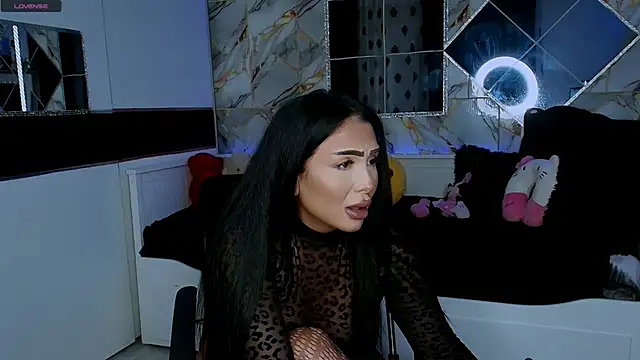 Snapshot of mistress_meryem chatting on September 20, 12:22 am mistress meryem online show from September 20, 12:22 am