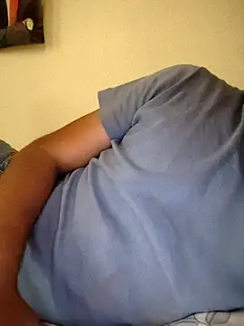 Snapshot of Mahmut_34_34_ chatting on September 17, 8:38 am Mahmut 34 34 online show from September 17, 8:38 am