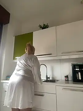 x elena x online show from February 13, 9:09 am