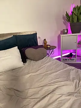 TiffanyRoxx online show from March 4, 12:39 am