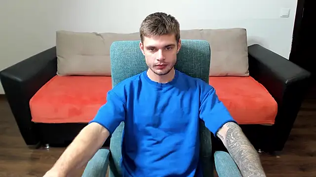 Snapshot of maks_wolfis chatting on December 2, 2:52 pm maks wolfis online show from December 2, 2:52 pm