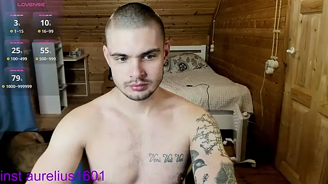 Snapshot of maks_wolfis chatting on October 17, 11:02 am maks wolfis online show from October 17, 11:02 am