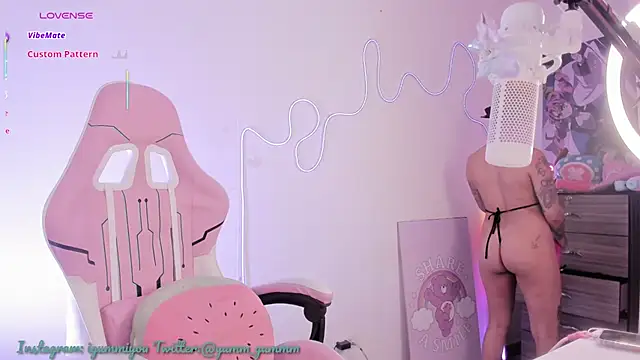 cute catlyn online show from September 18, 1:35 pm