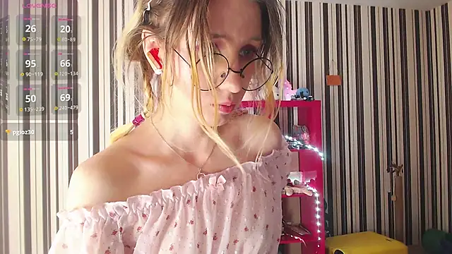 Snapshot of _Hanna_Moon_ chatting on January 11, 9:15 am Hanna Moon online show from January 11, 9:15 am