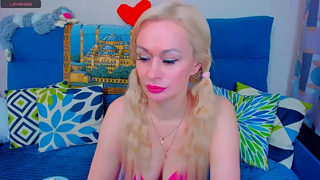 EllenMoore online show from January 16, 5:32 am