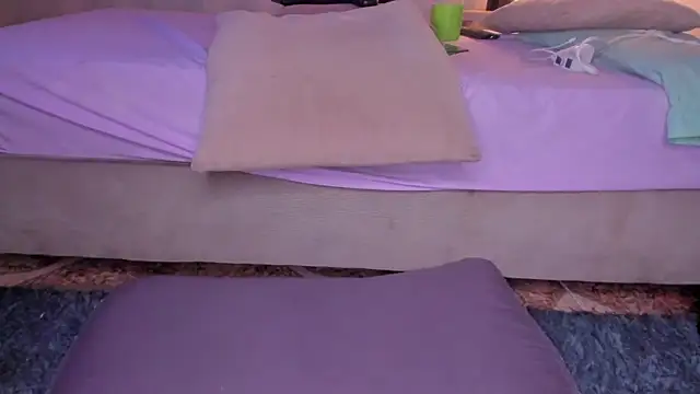 Secret chells online show from March 14, 12:10 am