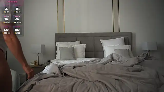 eseniyavl online show from February 19, 8:55 am