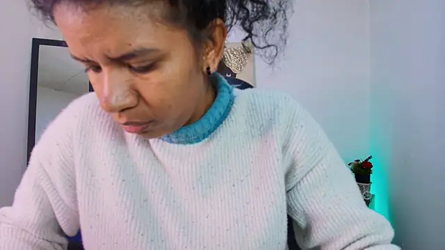 Ellie Alves online show from September 15, 12:16 pm