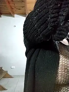 Snapshot of AyantiPonz79 chatting on September 20, 6:20 pm AyantiPonz79 online show from September 20, 6:20 pm