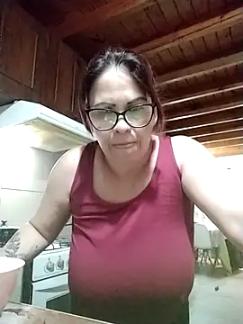 Snapshot of AyantiPonz79 chatting on October 29, 12:24 am AyantiPonz79 online show from October 29, 12:24 am