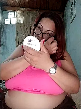 Snapshot of AyantiPonz79 chatting on December 3, 5:00 pm AyantiPonz79 online show from December 3, 5:00 pm