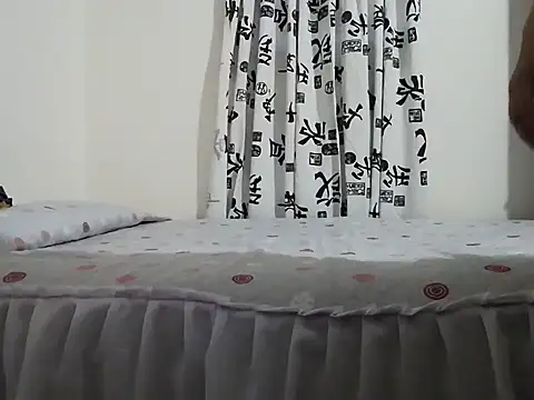 Snapshot of mari657 chatting on December 2, 8:33 pm mari657 online show from December 2, 8:33 pm