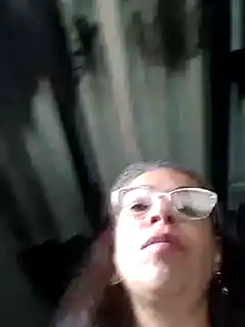 Snapshot of mari657 chatting on March 18, 7:10 pm mari657 online show from March 18, 7:10 pm