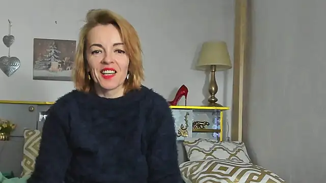 Snapshot of KateConner chatting on February 22, 7:47 pm KateConner online show from February 22, 7:47 pm