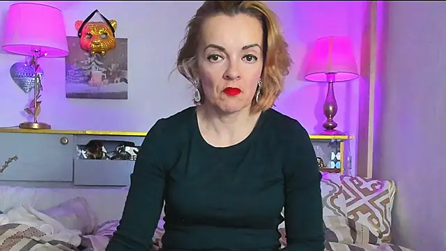 Snapshot of KateConner chatting on March 22, 5:52 pm KateConner online show from March 22, 5:52 pm